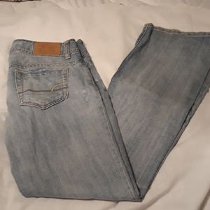 Womens' American Eagle Distressed Jean's Sz4